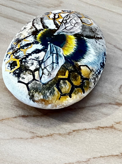 Grunge Bumble Bee Rock