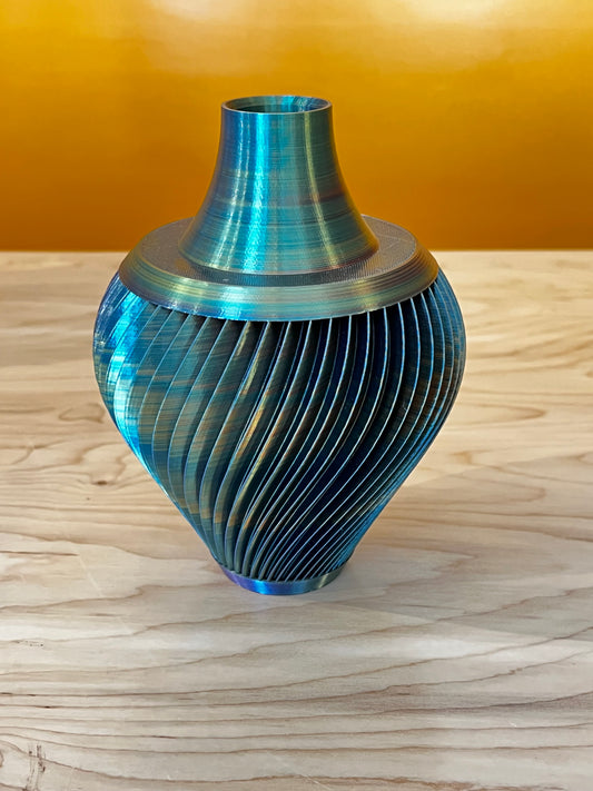 Kumo Vase